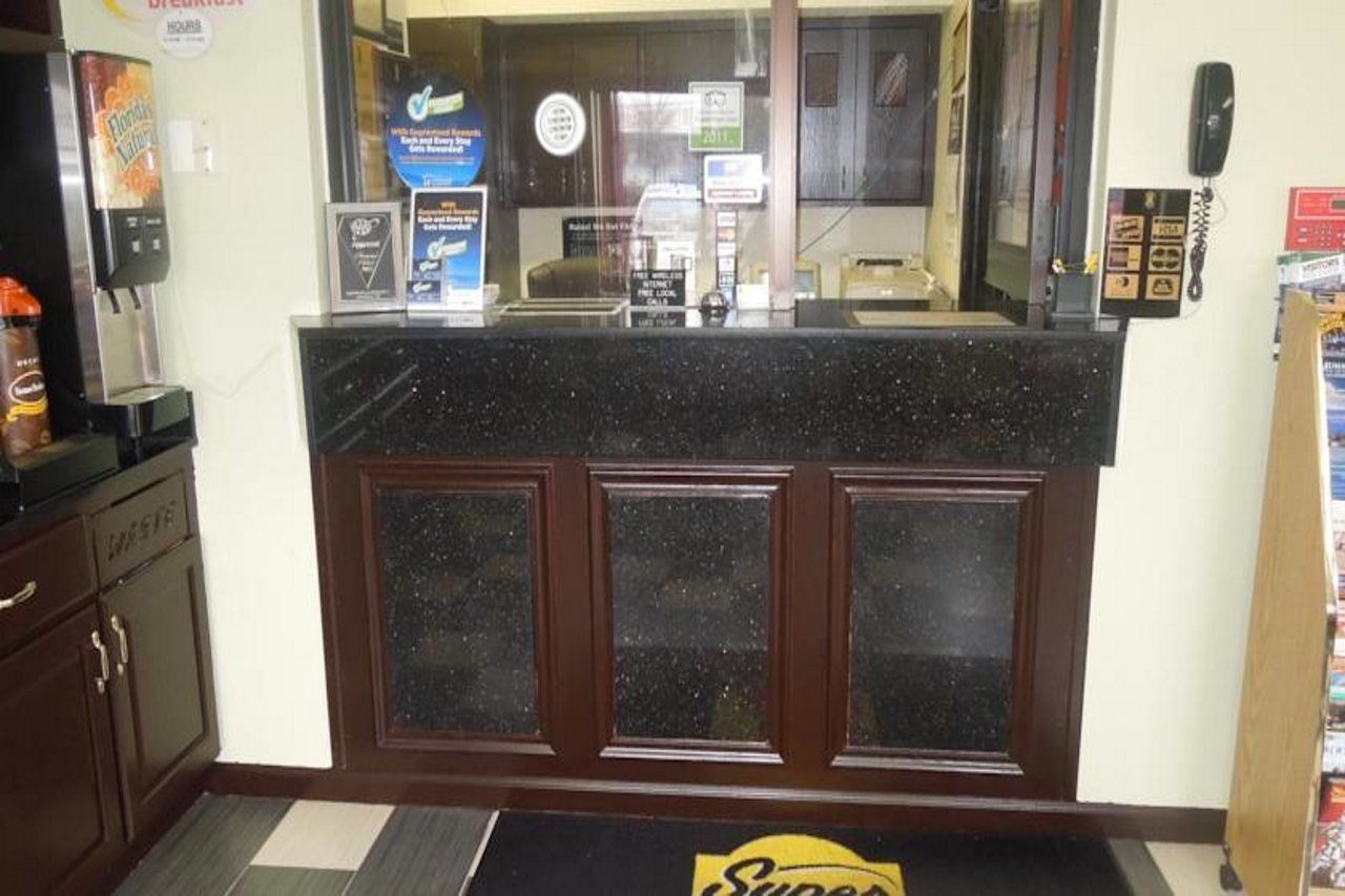 Super 8 By Wyndham Aberdeen Md Exterior photo